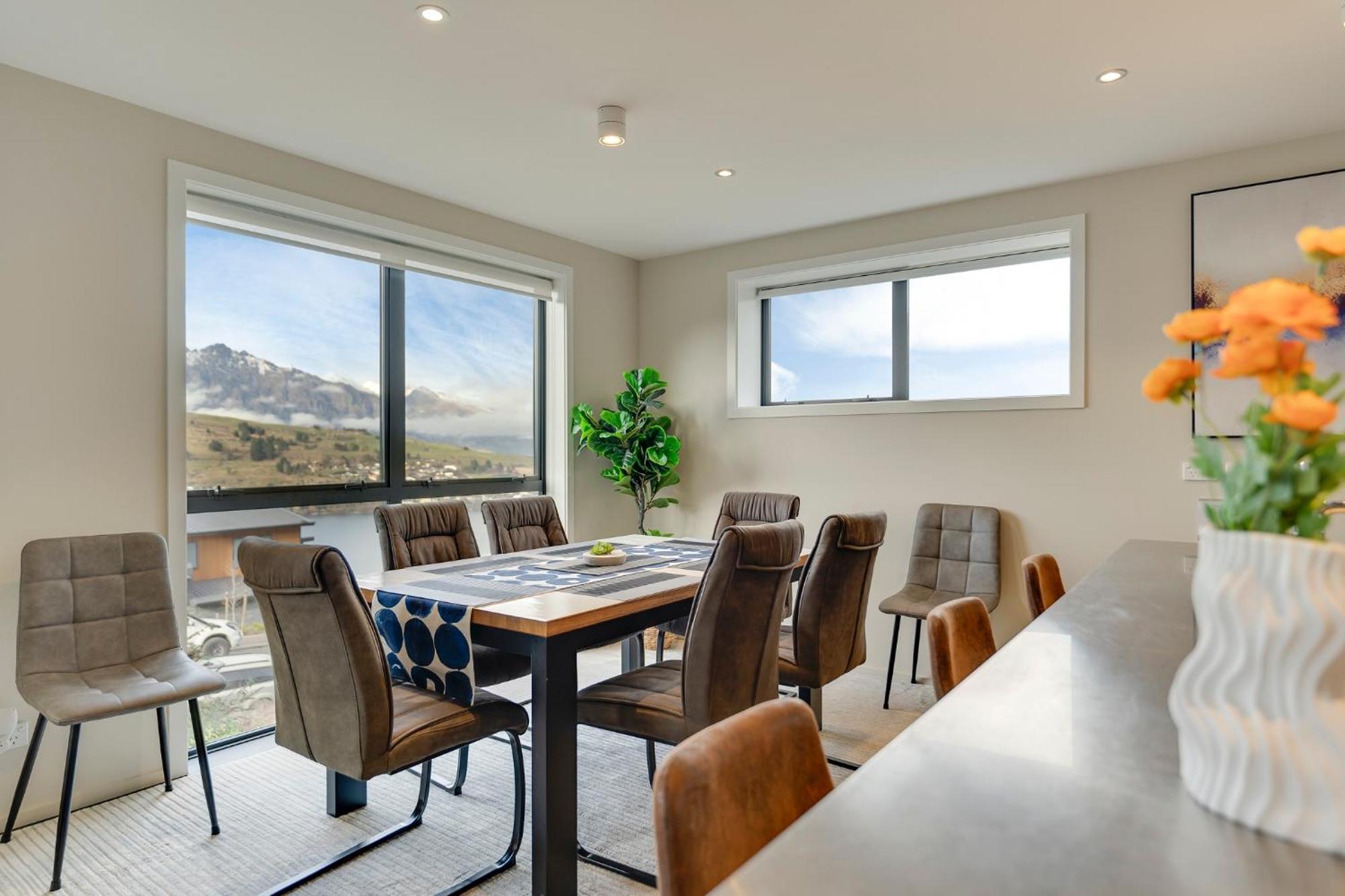 Queenstown Lake And Mountain View Retreat Free Wifi Free Street Parking Екстер'єр фото